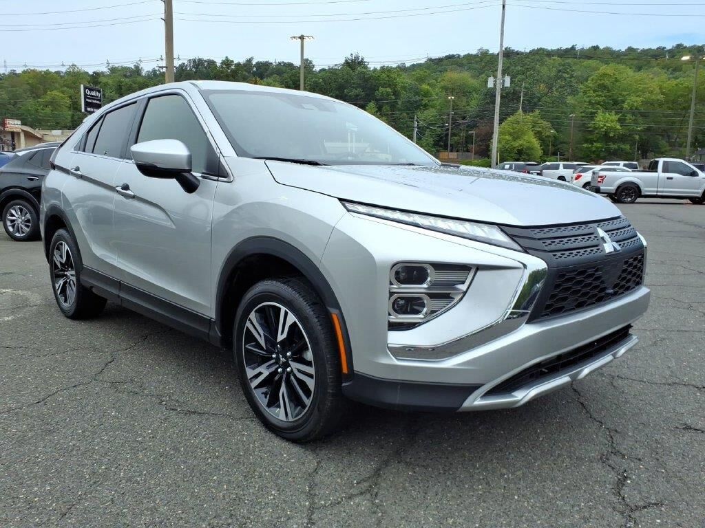 2024 Mitsubishi Eclipse Cross SE — photo 1 of 13