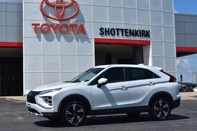 2024 Mitsubishi Eclipse Cross SE — photo 1 of 13