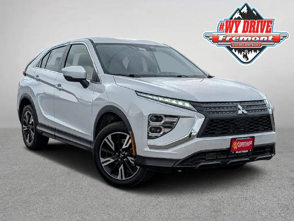 2025 Mitsubishi Eclipse Cross SE — photo 1 of 13