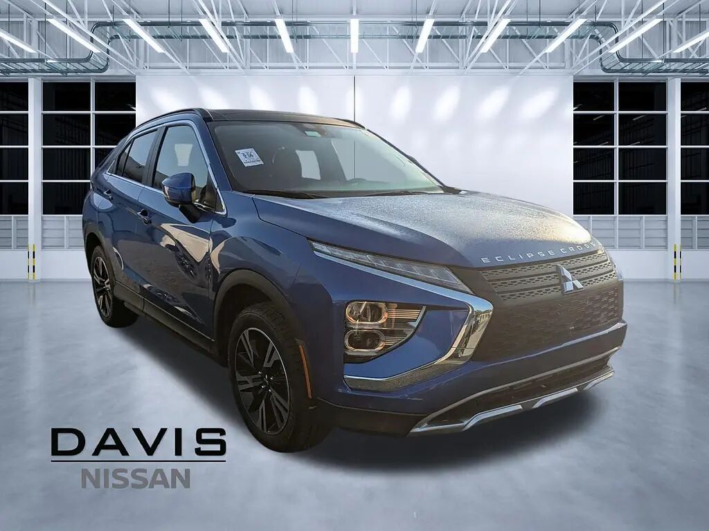 2024 Mitsubishi Eclipse Cross SE — photo 1 of 13