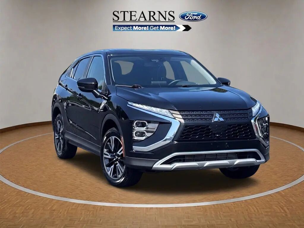 2024 Mitsubishi Eclipse Cross SE — photo 1 of 13