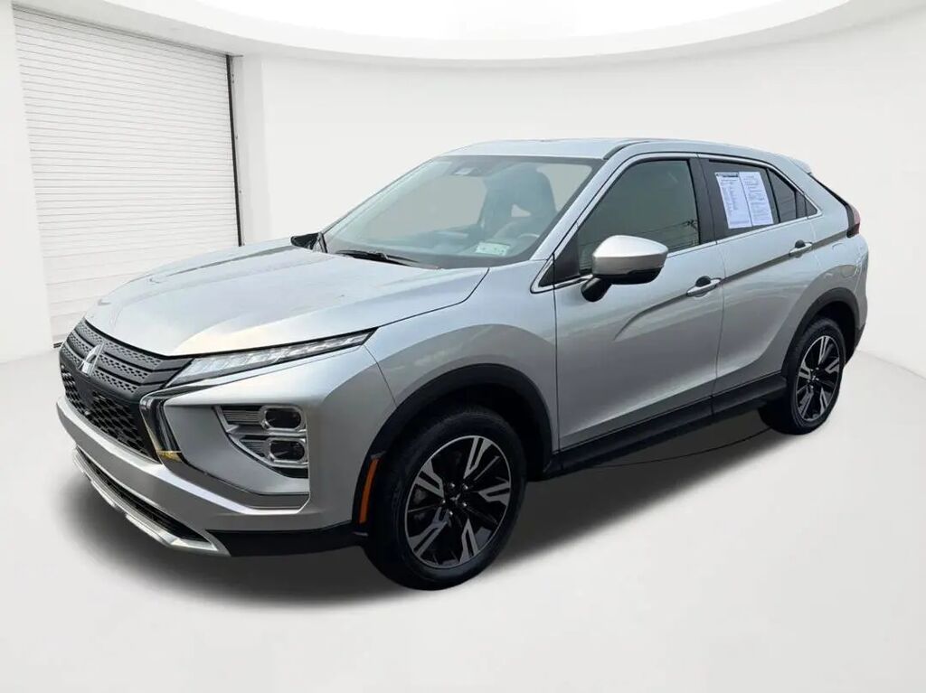 2025 Mitsubishi Eclipse Cross SE — photo 1 of 13