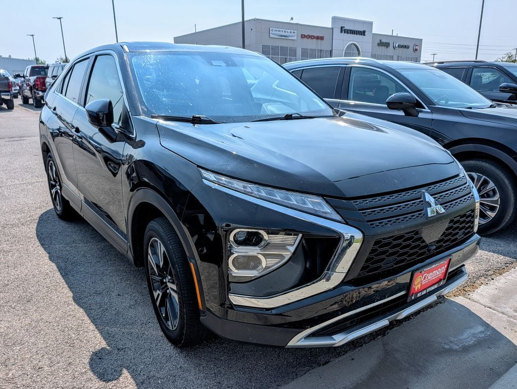 2025 Mitsubishi Eclipse Cross — photo 1 of 13