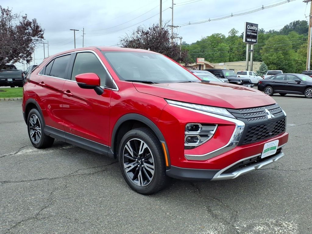 2024 Mitsubishi Eclipse Cross SE — photo 1 of 13