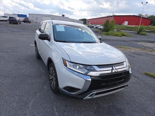 2020 Mitsubishi Outlander ES