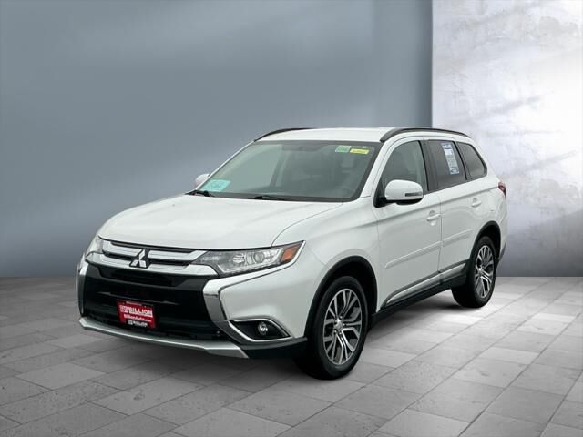 2016 Mitsubishi Outlander SEL — photo 1 of 13