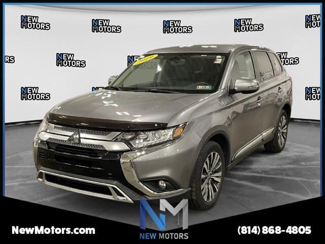 2019 Mitsubishi Outlander SE — photo 1 of 13