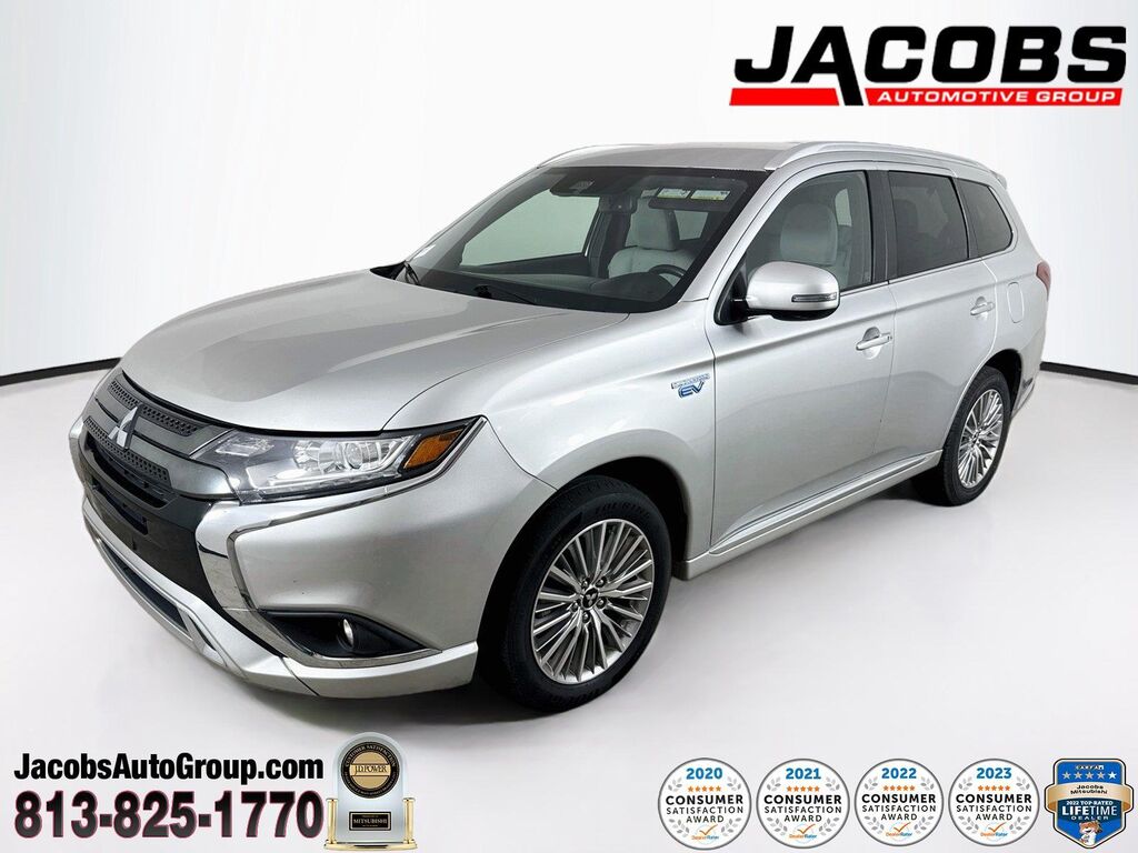 2022 Mitsubishi Outlander PHEV SEL — photo 1 of 13