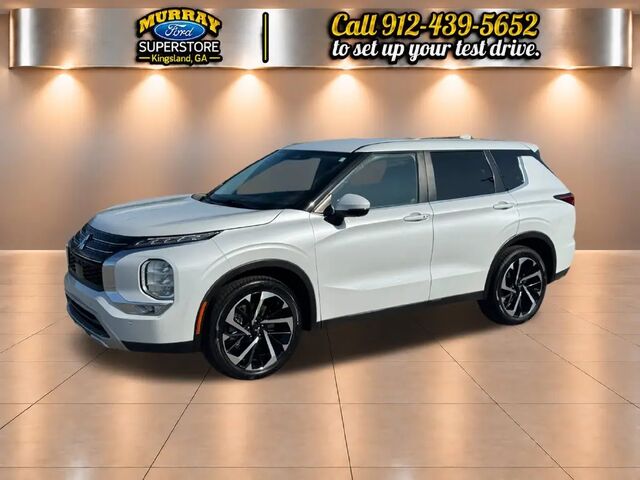 2023 Mitsubishi Outlander SE