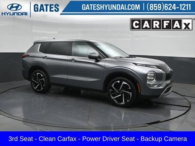 2023 Mitsubishi Outlander SE