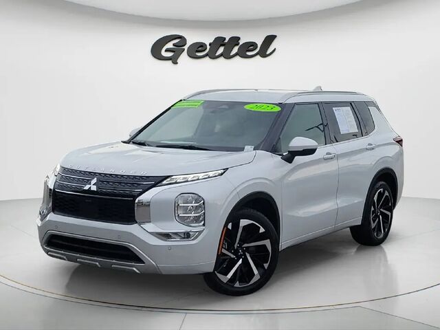 2023 Mitsubishi Outlander SE