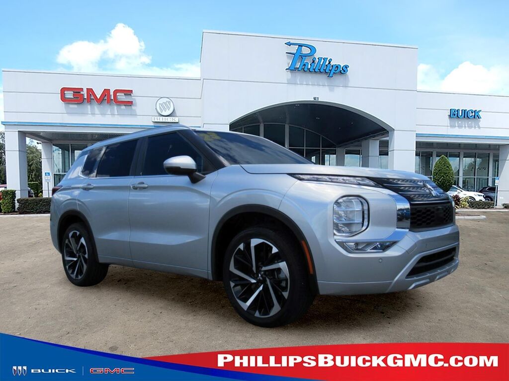 2023 Mitsubishi Outlander SEL — photo 1 of 16