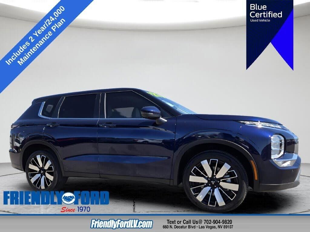 2025 Mitsubishi Outlander SE — photo 1 of 1