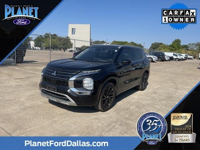 2023 Mitsubishi Outlander SE