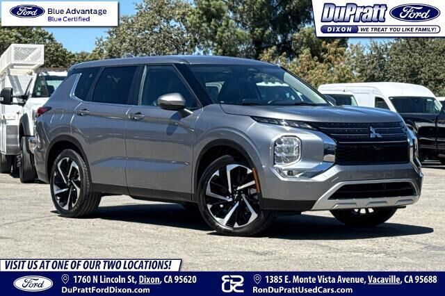 2024 Mitsubishi Outlander SE