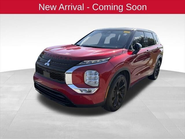 2023 Mitsubishi Outlander SE