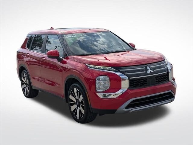 2025 Mitsubishi Outlander SE