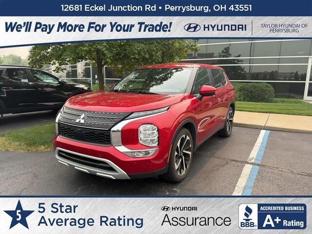 2024 Mitsubishi Outlander SE — photo 1 of 1