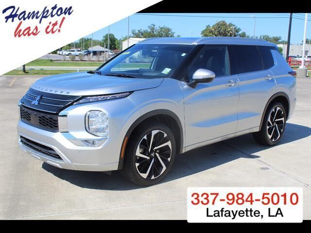 2024 Mitsubishi Outlander SEL — photo 1 of 77