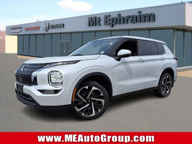 2022 Mitsubishi Outlander ES