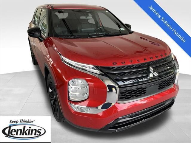 2023 Mitsubishi Outlander SE