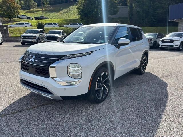 2022 Mitsubishi Outlander SE