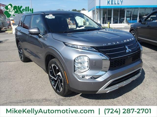 2023 Mitsubishi Outlander SE