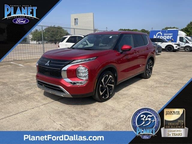 2024 Mitsubishi Outlander SE — photo 1 of 10