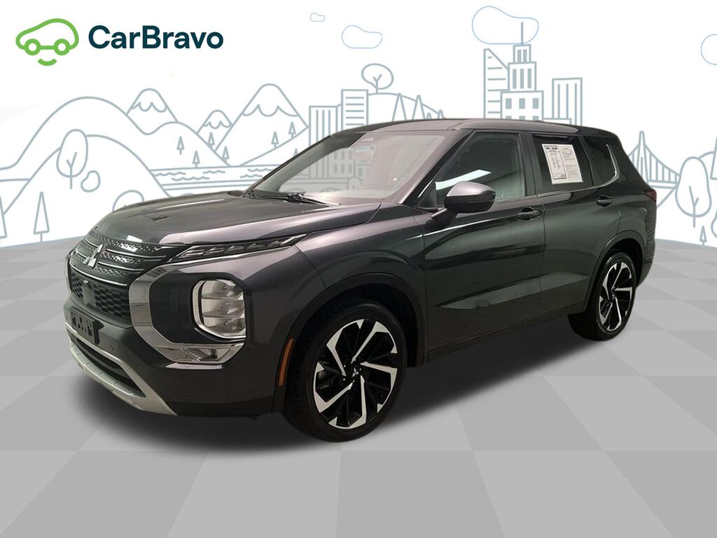 2024 Mitsubishi Outlander SE — photo 1 of 6