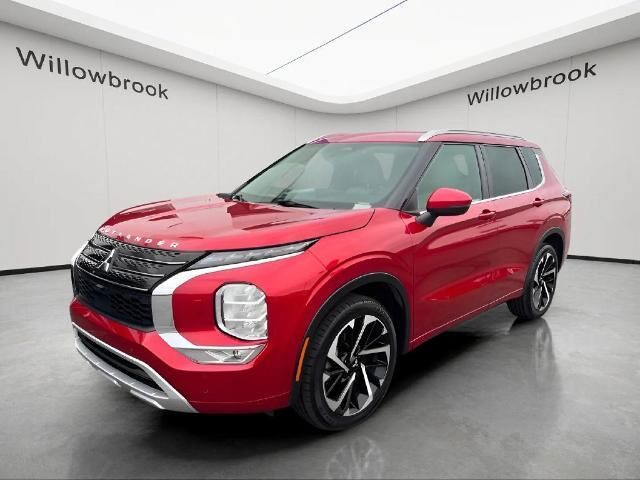 2023 Mitsubishi Outlander SE