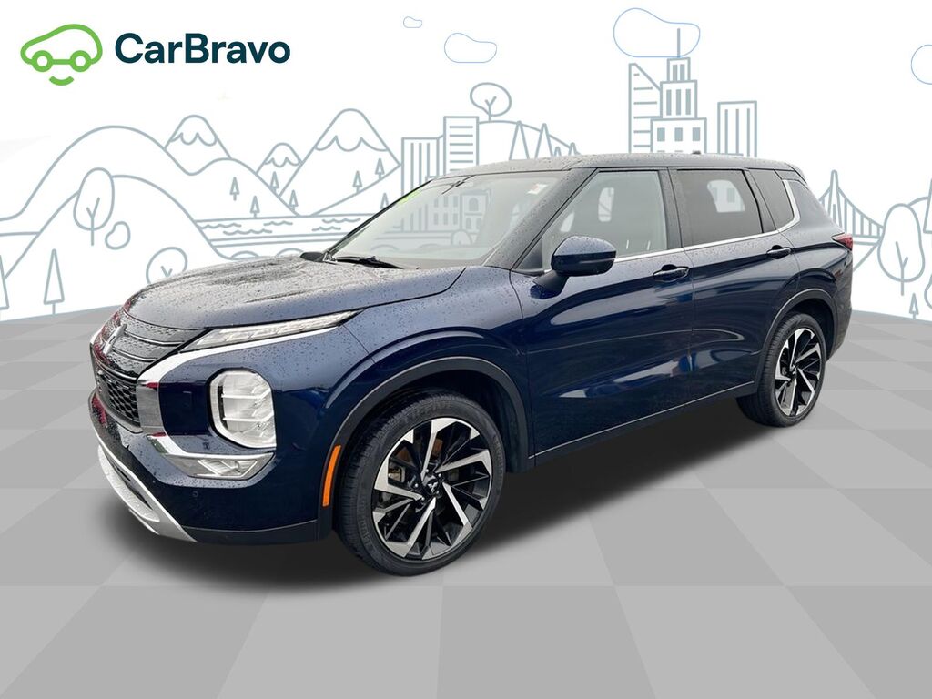 2024 Mitsubishi Outlander SE — photo 1 of 6