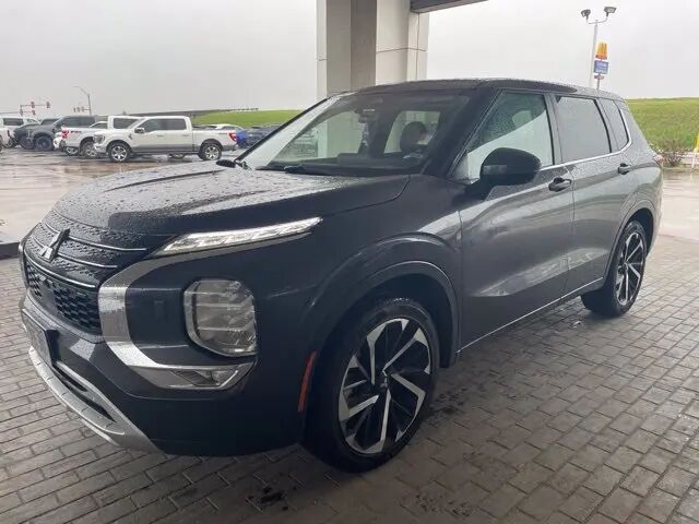 2024 Mitsubishi Outlander SE Black Edition