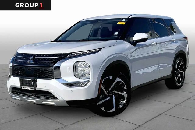 2024 Mitsubishi Outlander SE