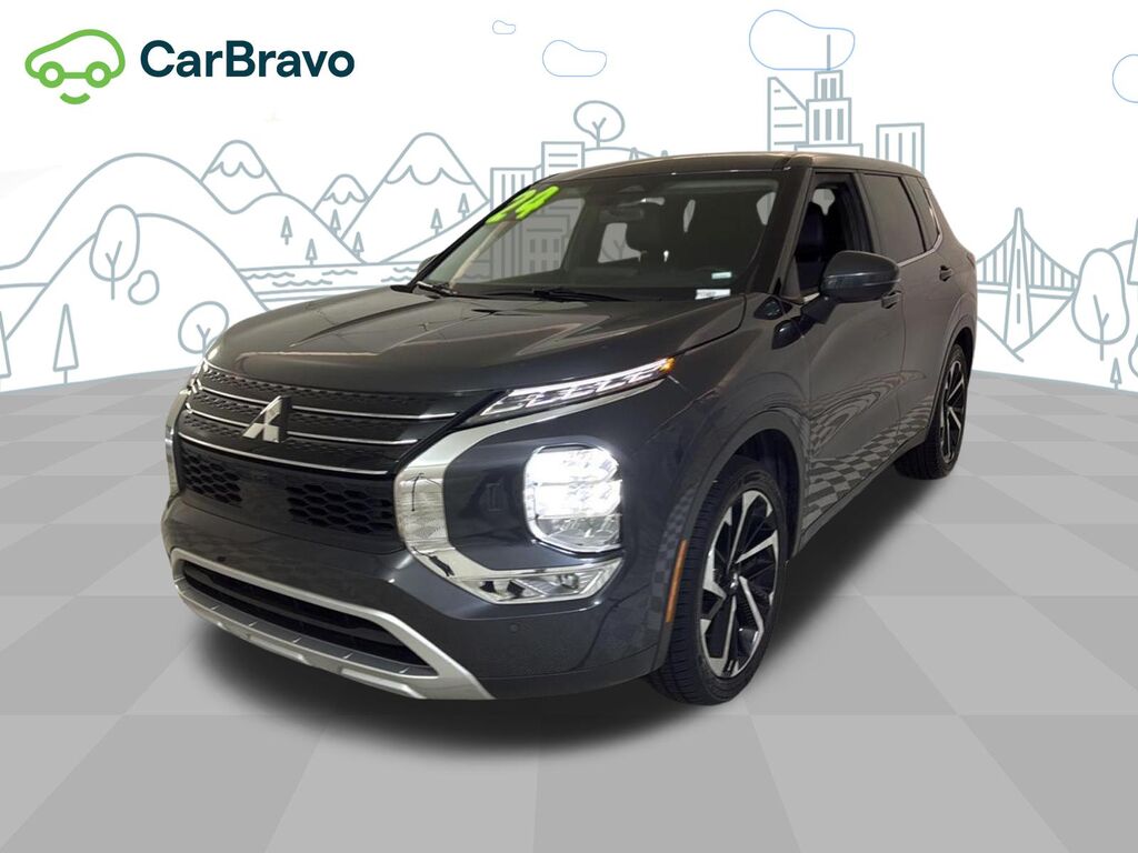 2024 Mitsubishi Outlander SE — photo 1 of 7