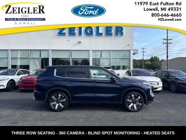 2025 Mitsubishi Outlander SE