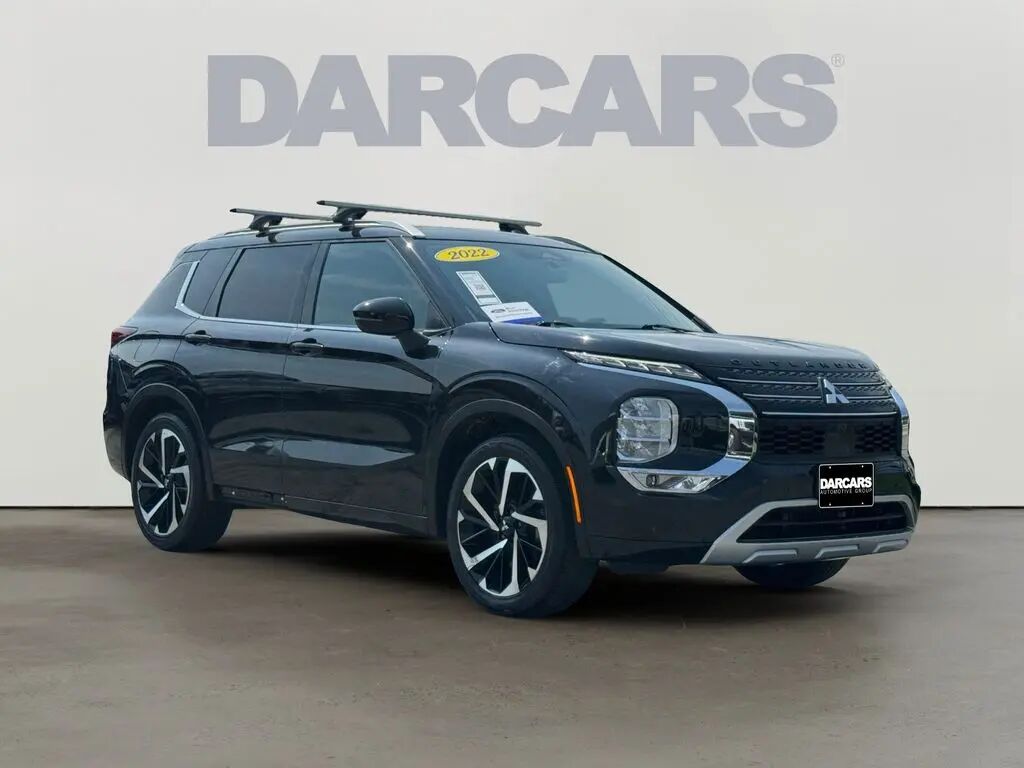 2022 Mitsubishi Outlander SEL — photo 1 of 26