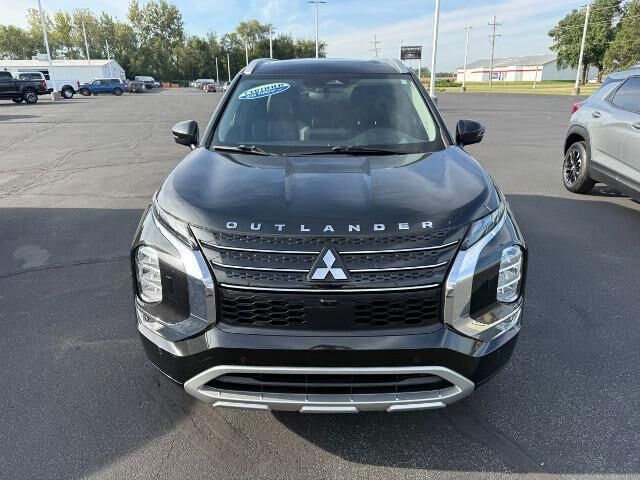 2024 Mitsubishi Outlander SEL
