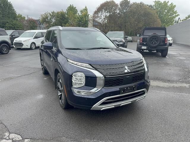 2023 Mitsubishi Outlander PHEV SEL