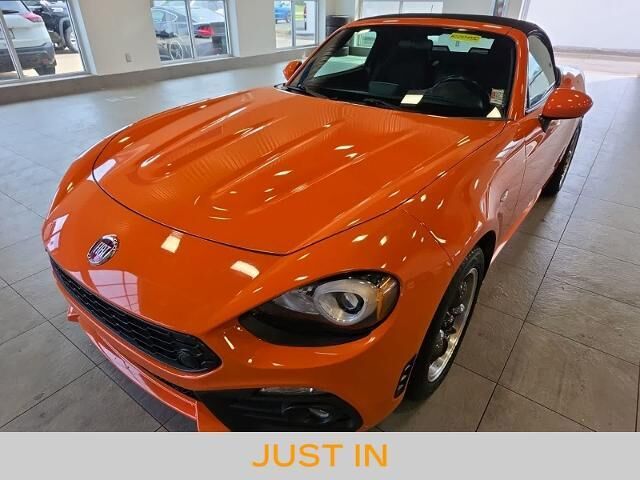 2017 FIAT 124 Spider Classica