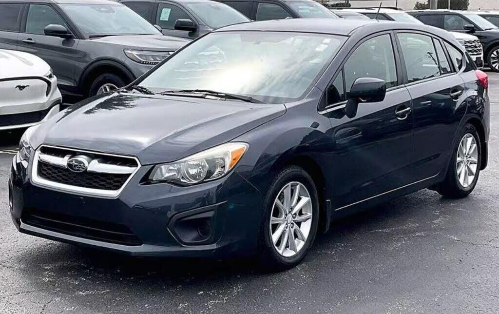 2014 Subaru Impreza 2.0i Premium — photo 1 of 1