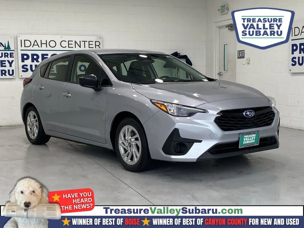 2025 Subaru Impreza Base — photo 1 of 13
