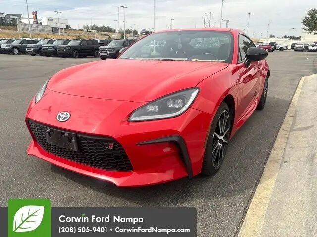 2023 Toyota GR86 Base — photo 1 of 39