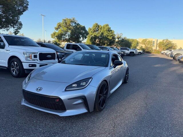 2025 Toyota GR86 Premium