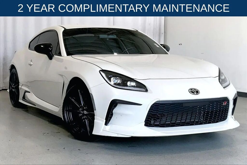 2025 Toyota GR86 Premium — photo 1 of 26