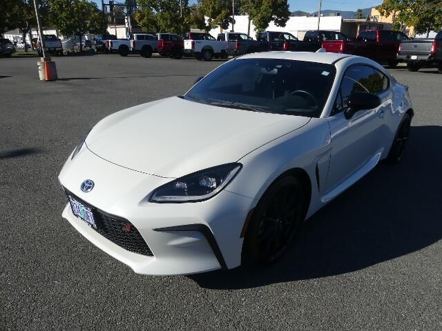 2024 Toyota GR86 Premium