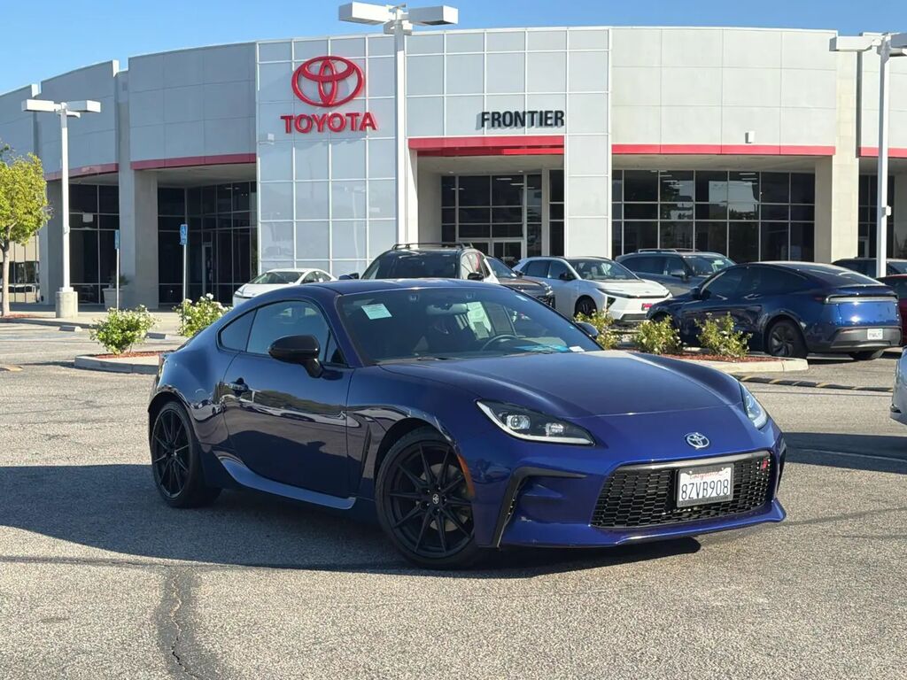 2022 Toyota GR86 Premium — photo 1 of 26