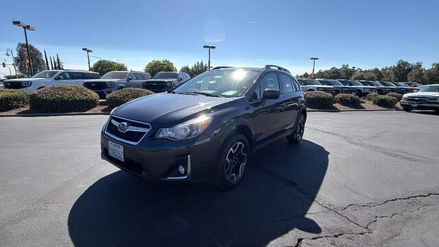 2016 Subaru Crosstrek 2.0i Premium — photo 1 of 26