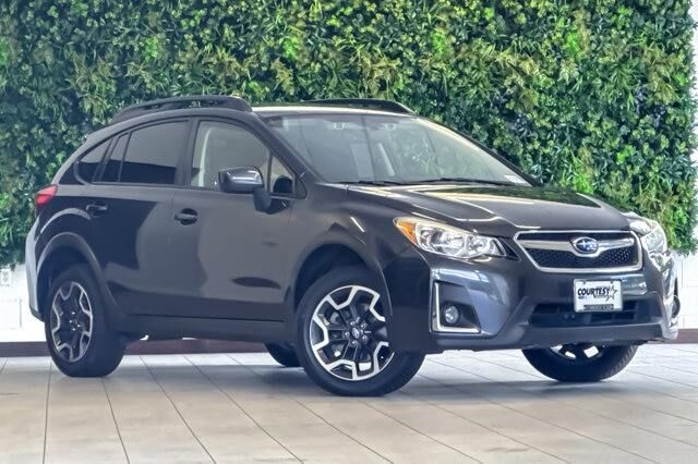 2017 Subaru Crosstrek 2.0i Premium — photo 1 of 26