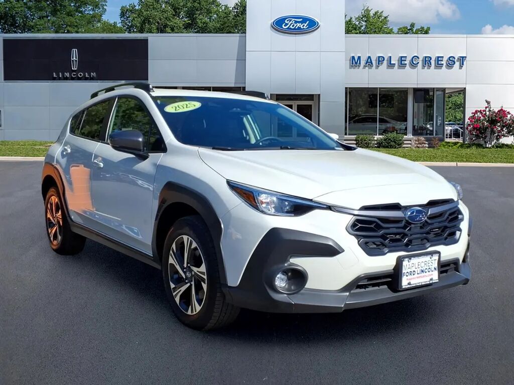 2025 Subaru Crosstrek Premium — photo 1 of 13