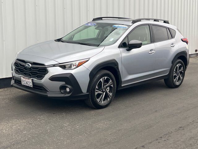 2025 Subaru Crosstrek Premium — photo 1 of 13